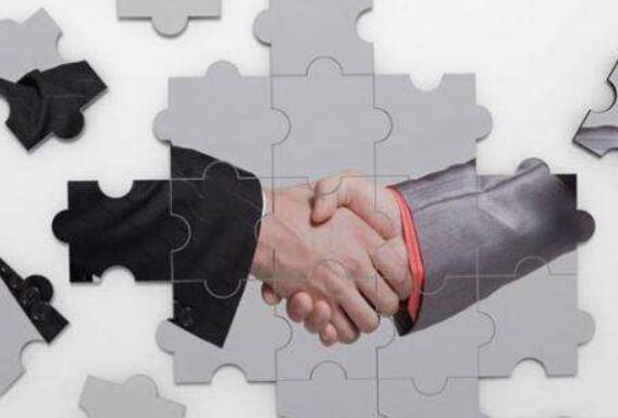 选择与人力资源公司合作该关注哪些信息？